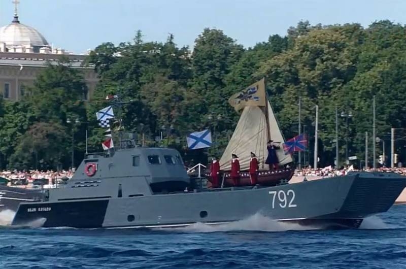 «The level of our fleet is constantly growing»: parade on Navy Day in St. Petersburg