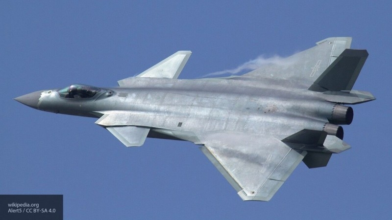 Военный эксперт из КНР сравнил возможности самолетов J-20 и Rafale