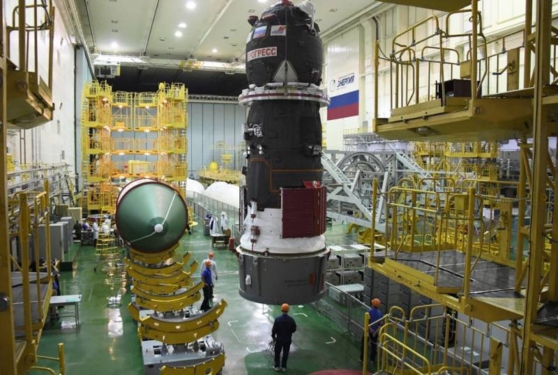 «Roscosmos» уже не конкурент NASA? ¿Qué proyectos está desarrollando la Federación de Rusia en el espacio y cuál es su principal problema?