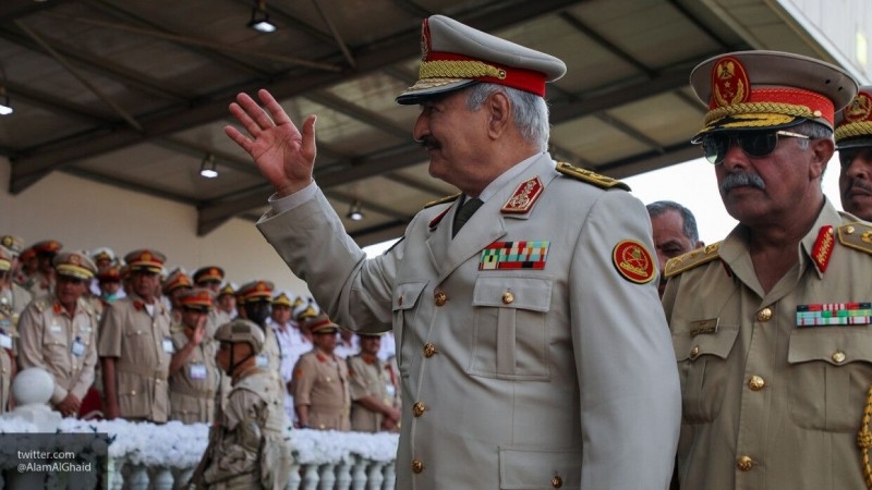 Khalifa Haftar inspected the barracks and the headquarters of the LNA battalion