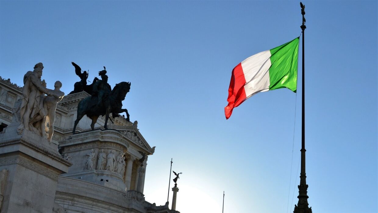Итальянский парламентарий призвал разорвать соглашения об иммиграции с Ливией