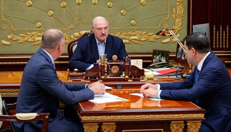 «Разбираться надо с теми, кто их сюда посылал»: Lukashenka spoke about the detention of Russians