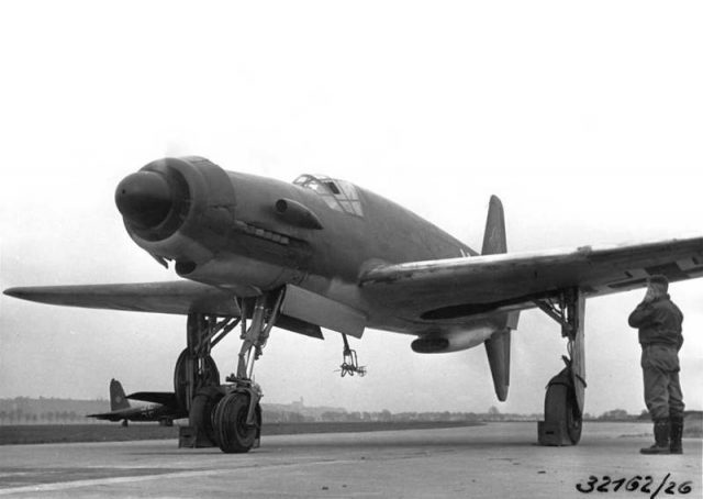 作战飞机: 推拉式战斗机 «多尼尔» 做335 