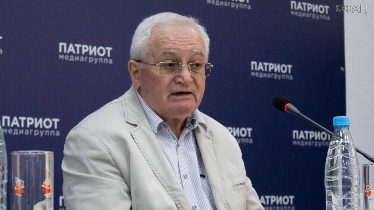 Эксперт объяснил, как нужно строить отношения с Белоруссией и Украиной