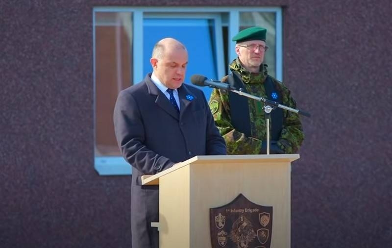 Эстонию обеспокоили военные учения России