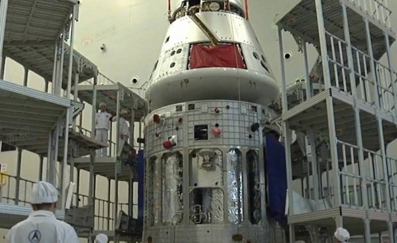 Китайский многоразовый космический корабль благополучно вернулся на Землю