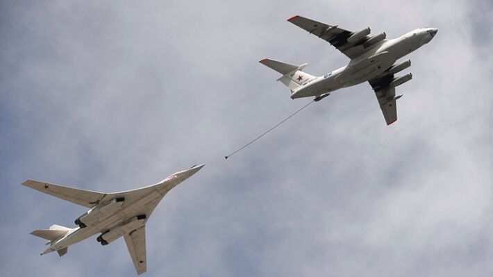 俄罗斯新纪录揭示了美国和英国对Tu-160的恐惧