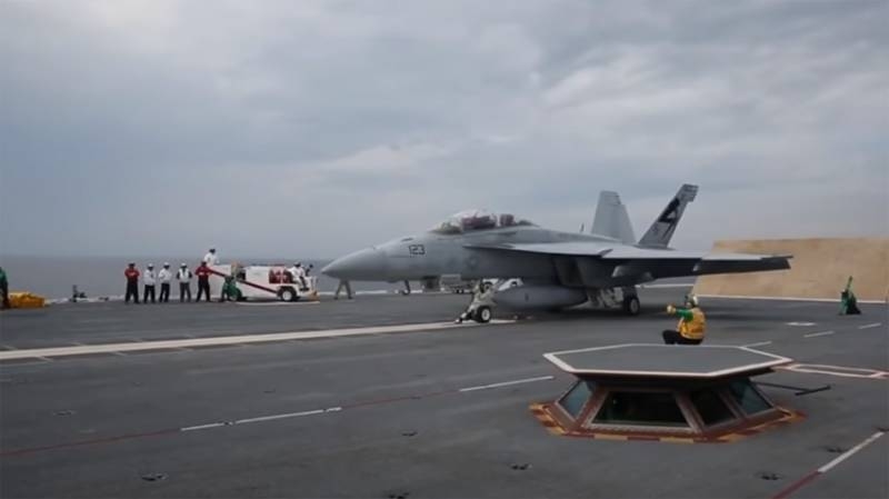 Отставной вице-адмирал ВМС США назвал технологию, помогающую «совершить революцию» в области применения авианосцев