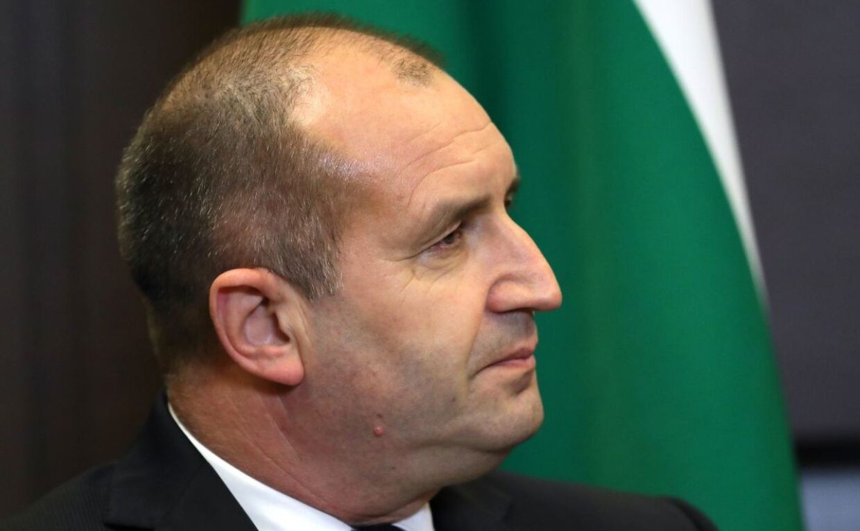 Почему президент Болгарии поддерживает тех, кто штурмует парламент