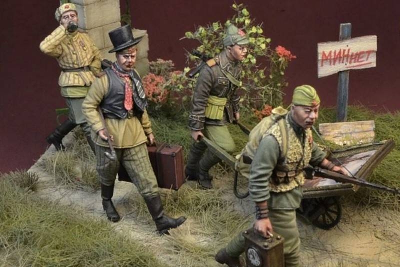 Польская компания выпустила серию фигурок советских солдат в виде мародёров