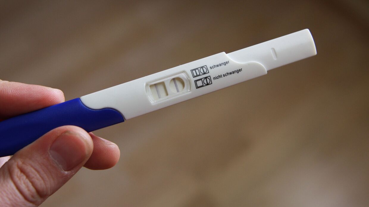 Choosing a pregnancy test: which view will show the highest quality result