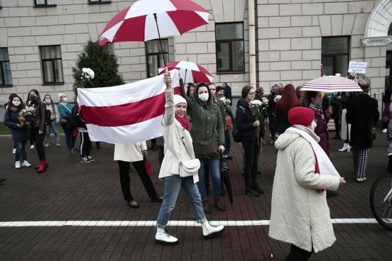 Nous sommes désolés pour les femmes biélorusses, et vaporiser du gaz sur les pôles: qu'est-il arrivé à l'UE?
