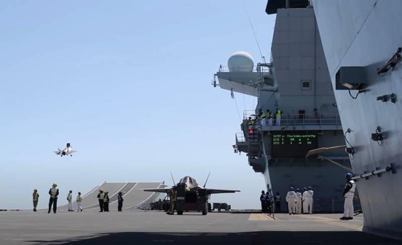 «Это воплощение британской морской мощи»: в Портсмуте формируют АУГ на основе авианосца Queen Elizabeth