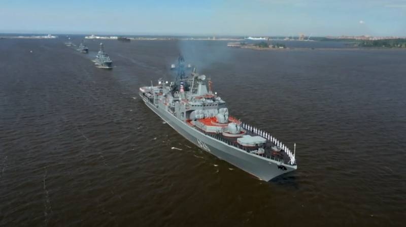«Теперь перехват становится риском»: пресса США о защите кораблями ВМФ РФ иранских танкеров от британского флота