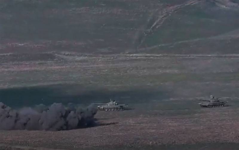 在美国媒体: Факт уничтожения десятков танков в Карабахе за короткий срок может говорить о том, что время танков прошло
