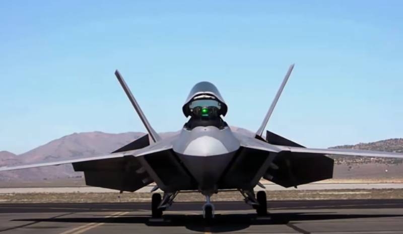 Администрация Трампа одобрила продажу истребителей F-22 Израилю - зарубежная пресса
