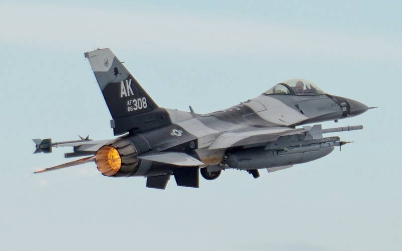 American fourth-generation fighters will be equipped with a laser self-defense system