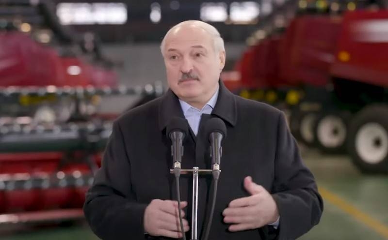 Лукашенко заявил об обнаружении разведцентров США в Польше и на Украине