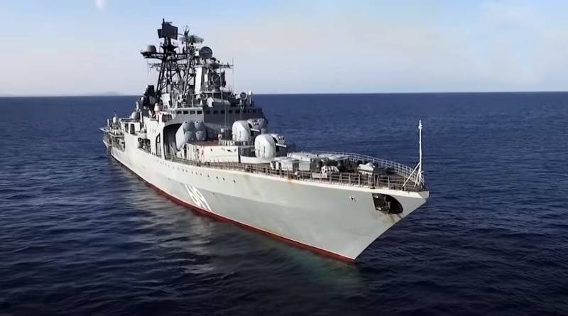 «Русский эсминец рядом с нашей военной базой уже неделю»: британская пресса о походе БПЛ «Severomorsk»