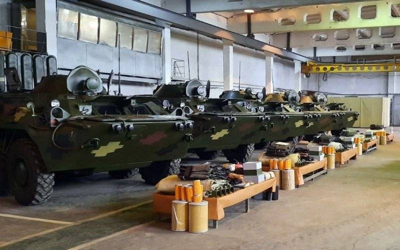 Ukrainian Armed Forces received a batch of restored BTR-80 armored personnel carriers
