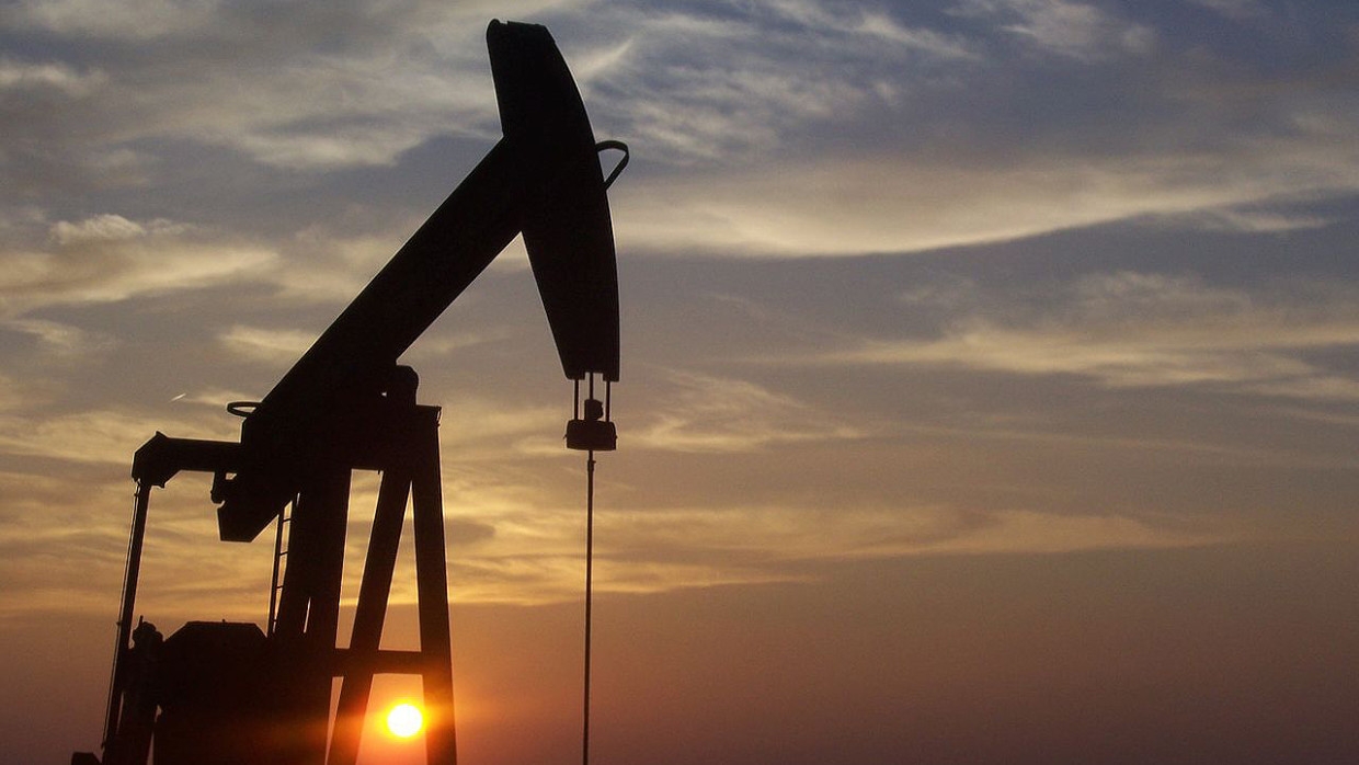 Мировые рынки нефти потеряли в 2020 año 20% из-за COVID-19