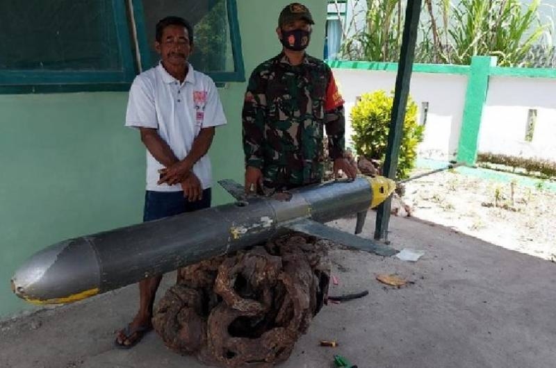 Chinese Navy underwater drone allegedly caught by Indonesian fisherman