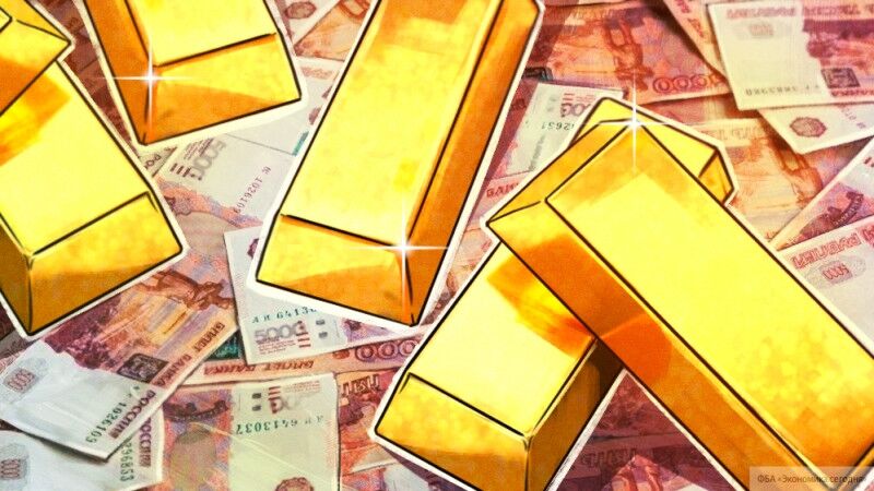 Золото подорожало до 1,9 тысячи долларов за тройскую унцию впервые с ноября