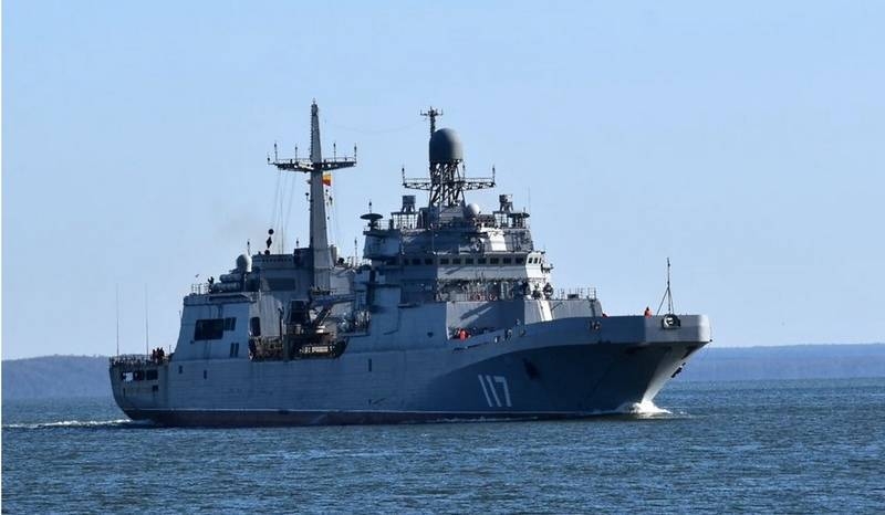 БДК «Пётр Моргунов» завершил переход на Северный флот