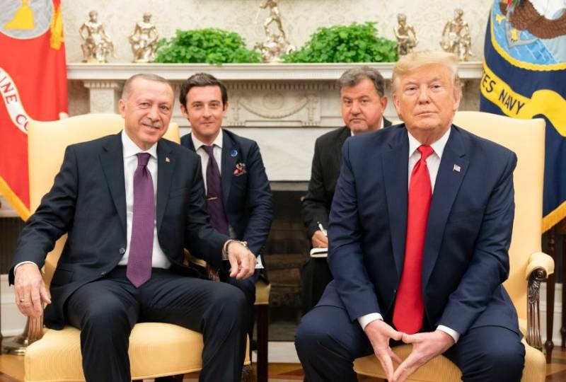Экс-посланник США: Улучшение отношений Вашингтона и Анкары при Байдене маловероятно