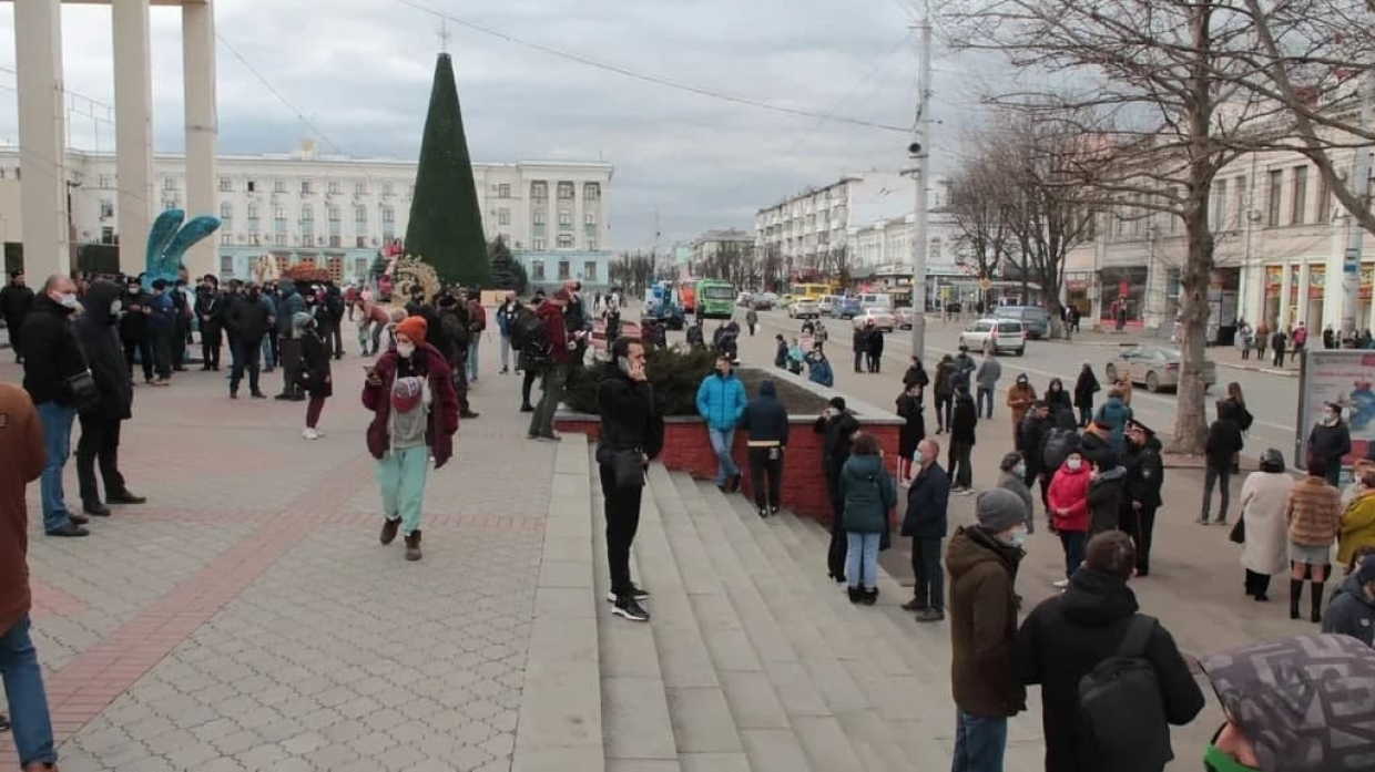 Crimea ignoró las manifestaciones., y los intentos de organizar protestas en Sebastopol fracasaron