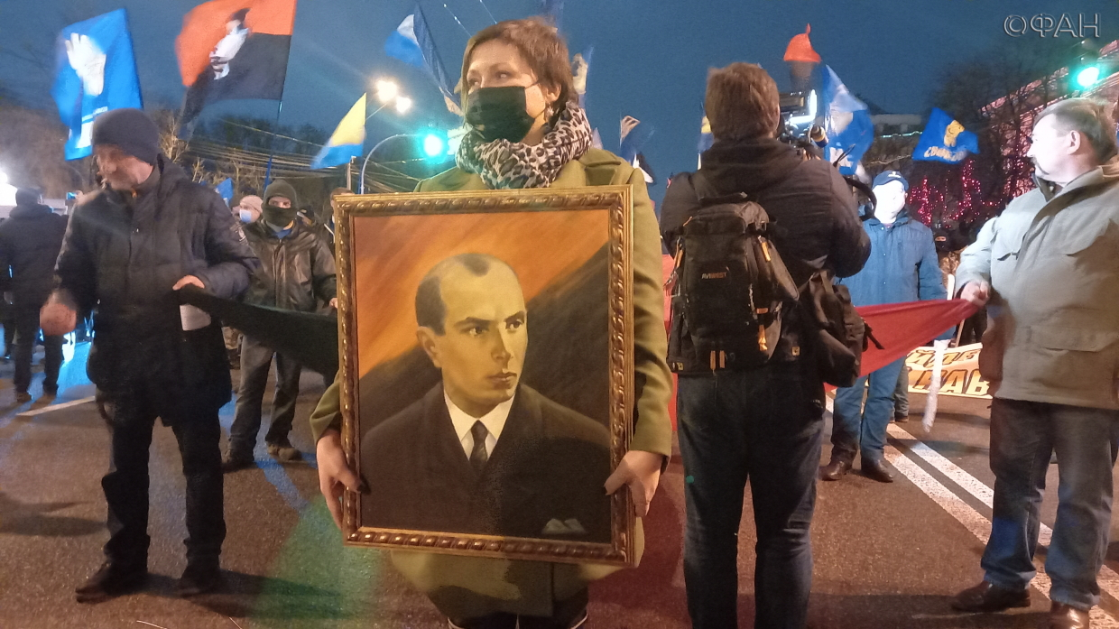 政治学家: CRU证明, Stepan Bandera 是一名名叫 Snot 的 Abwehr 特工