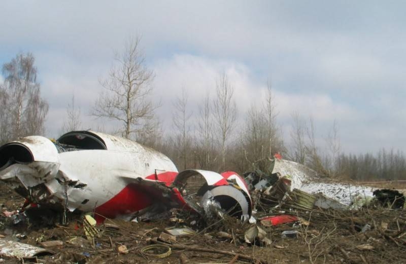Россия отказала Польше в возвращении обломков самолёта Качиньского