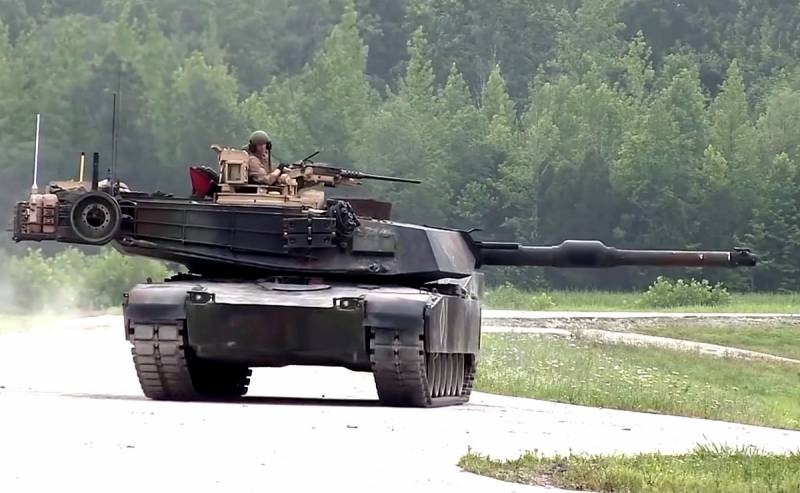 «С таким весом будет сложнее сдержать российские войска»: в США озаботились ростом массы танка «艾布拉姆斯»