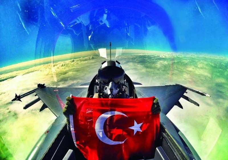 En Pologne: L'OTAN devrait se méfier du transfert de la responsabilité du commandement des opérations conjointes à la Turquie