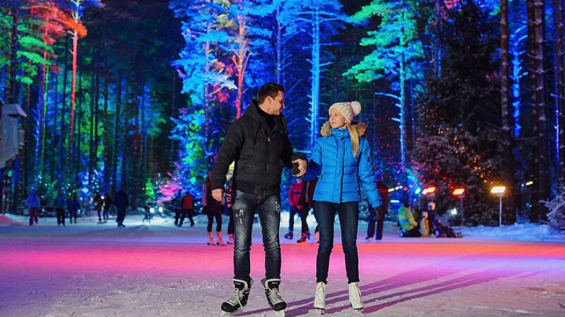 The government of Kaliningrad commented on the non-observance of the distance on the skating rinks