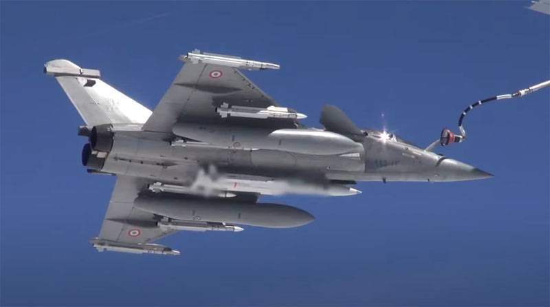 In France, Rafale conducted tests of the MBDA ASMPA cruise missile, capable of carrying a nuclear warhead