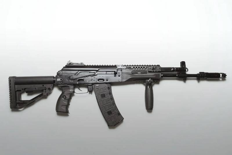 Bielorrusia planea comprar un lote de fusiles de asalto AK-12 calibre 5,45x39 mm