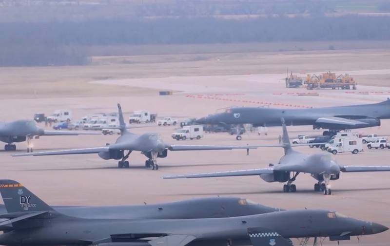 «Для укрепления коллективной обороны»: Американские бомбардировщики B-1B Lancer разместят в Норвегии