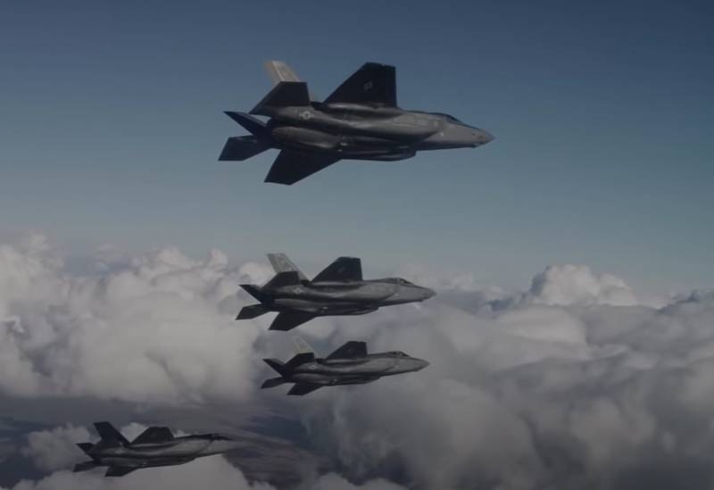 Китайское медиа: Если США не готовы поставлять в ОАЭ истребители F-35, Китай мог бы договориться о поставках J-20