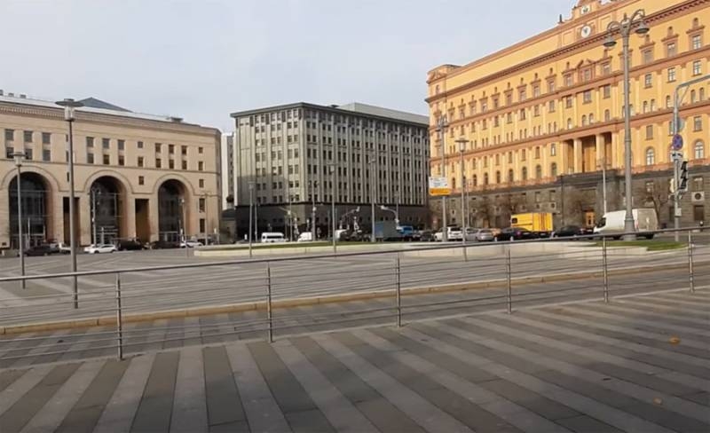 Nevsky or Dzerzhinsky: Who will occupy Lubyanka Square