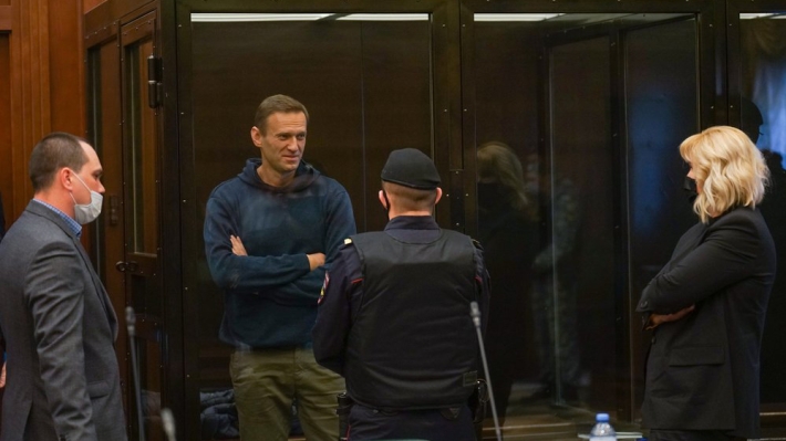 Zhuravlev: театральные представления в суде дешево обошлись Навальному