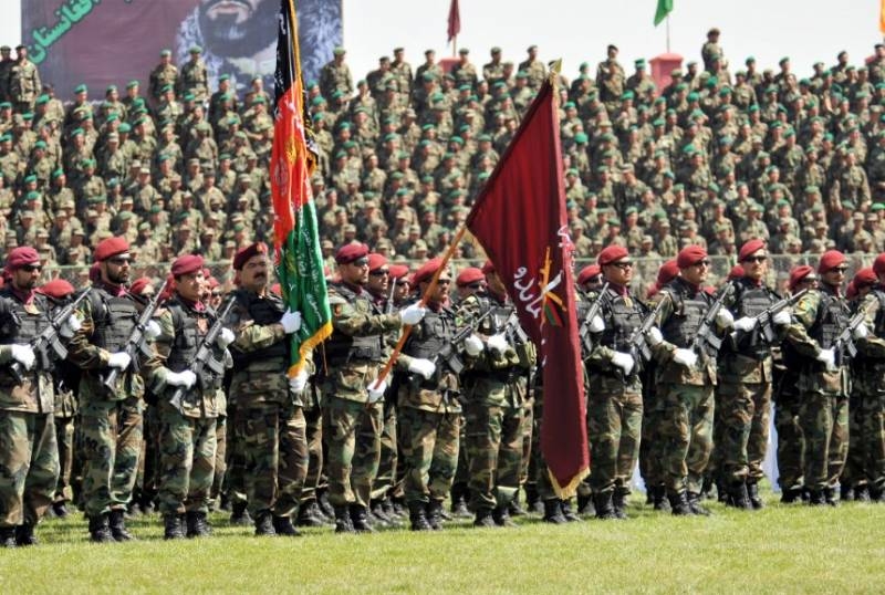 Афганская армия утратила последний форпост на севере страны