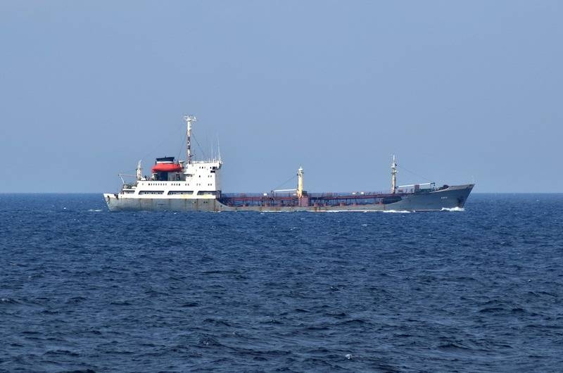 Foreign dry cargo ship collides with Russian military tanker «Car» in the Gulf of Suez