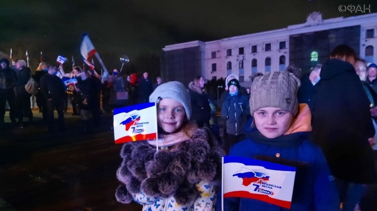 Крым и Севастополь отпраздновали возвращение в Россию. ФАН публикует видео