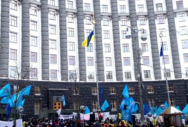 «Ожидает самый худший сценарий»: Ukrainian media named two reasons, according to which Ukraine faces a sad future