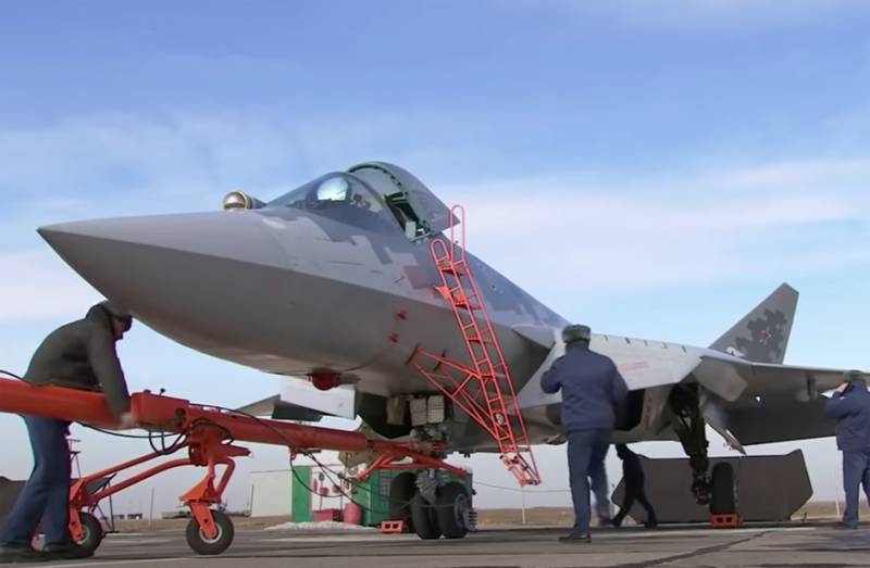 Заслуженный пилот РФ: Китай заинтересован в покупке Су-57, так как полноценных истребителей нового поколения у него нет