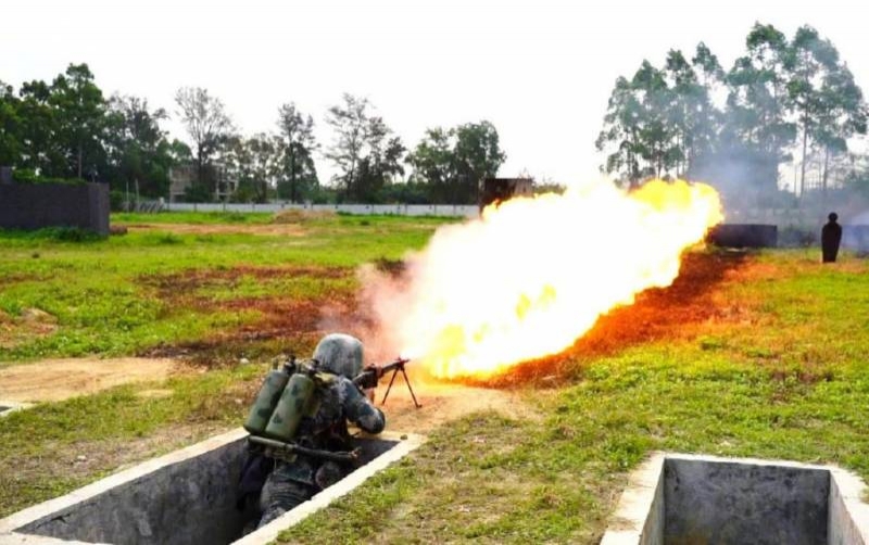 Knapsack flamethrowers are still in action: China uses Type 02C