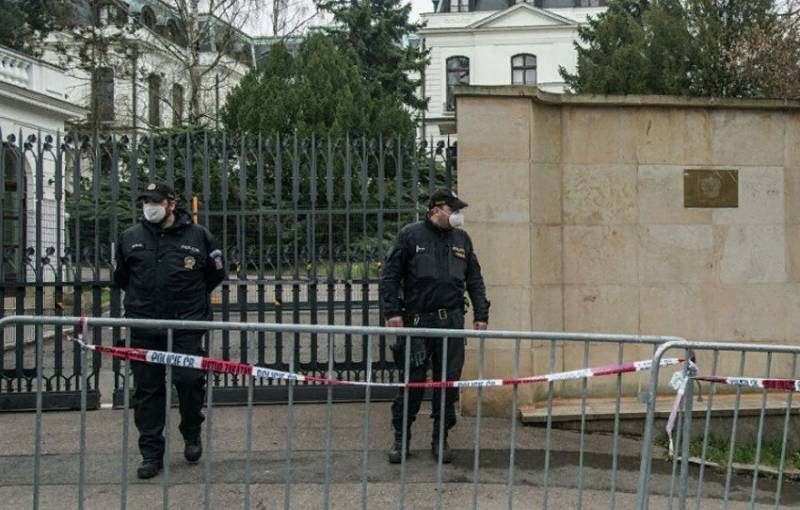 «Решение о высылке принято»: 捷克外交部将减少俄罗斯大使馆人员组成