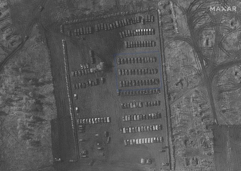 В Сети обсудили спутниковые снимки с военной техникой России «рядом с Украиной»