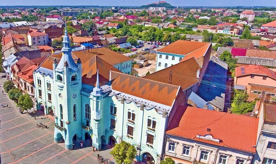 Hungarians pile up Transcarpathia in the church issue